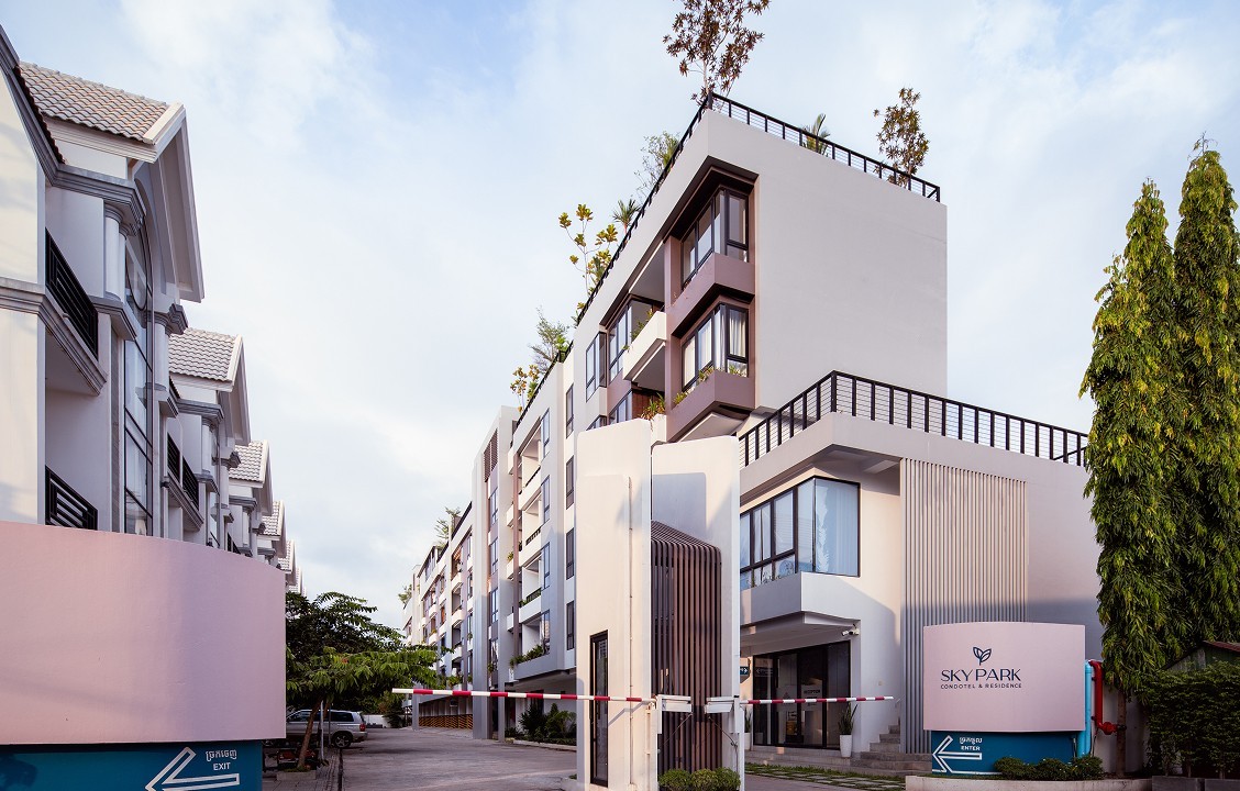 Sky Park Condotel & Residence image
